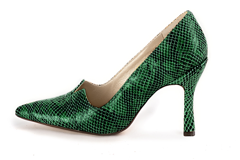 Emerald green women's dress pumps,with a square neckline. Tapered toe. Very high spool heels. Profile view - Florence KOOIJMAN
